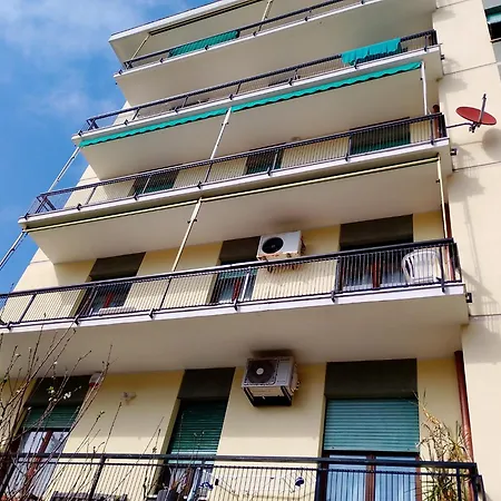 Casa Acerbi Priaruggia Holiday home *